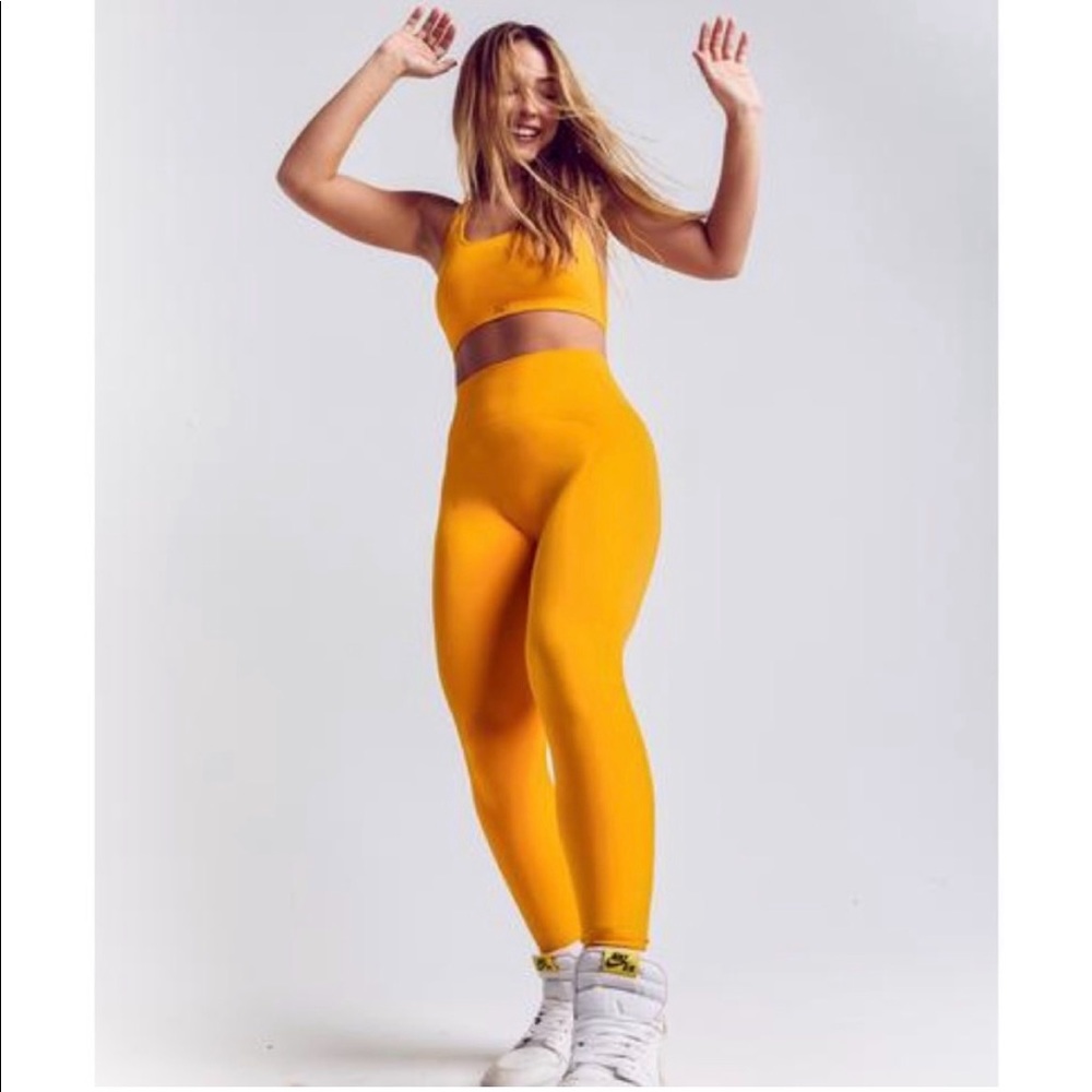SET Active x Madelyn Cline Leggings
